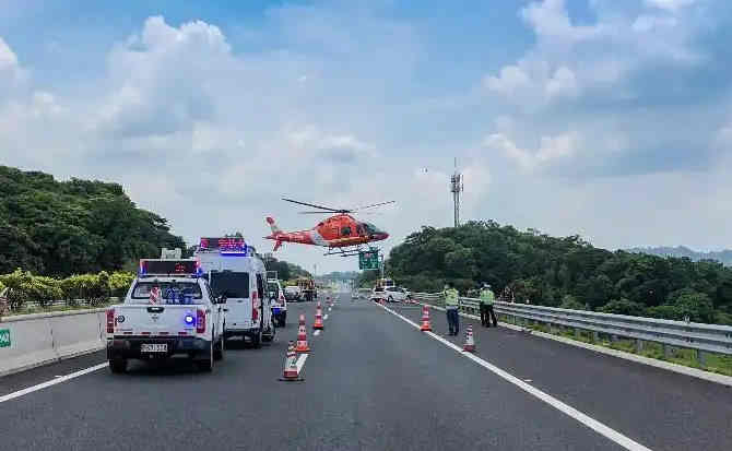 连平高速公路汽车救援案例